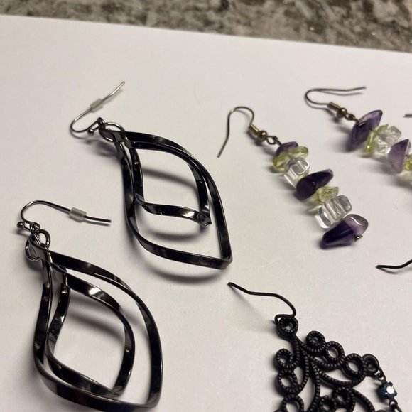 Lot Of 4 Costume Pierced Earrings Dangle - Some Bead - Picture 12 of 12